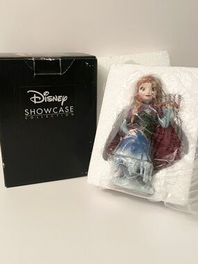 Disney Showcase Grand Jester Studios Frozen Anna Bust Figurine 4042561
